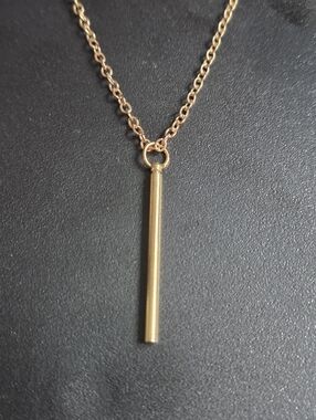 Elegant Gold Bar Pendant Necklace